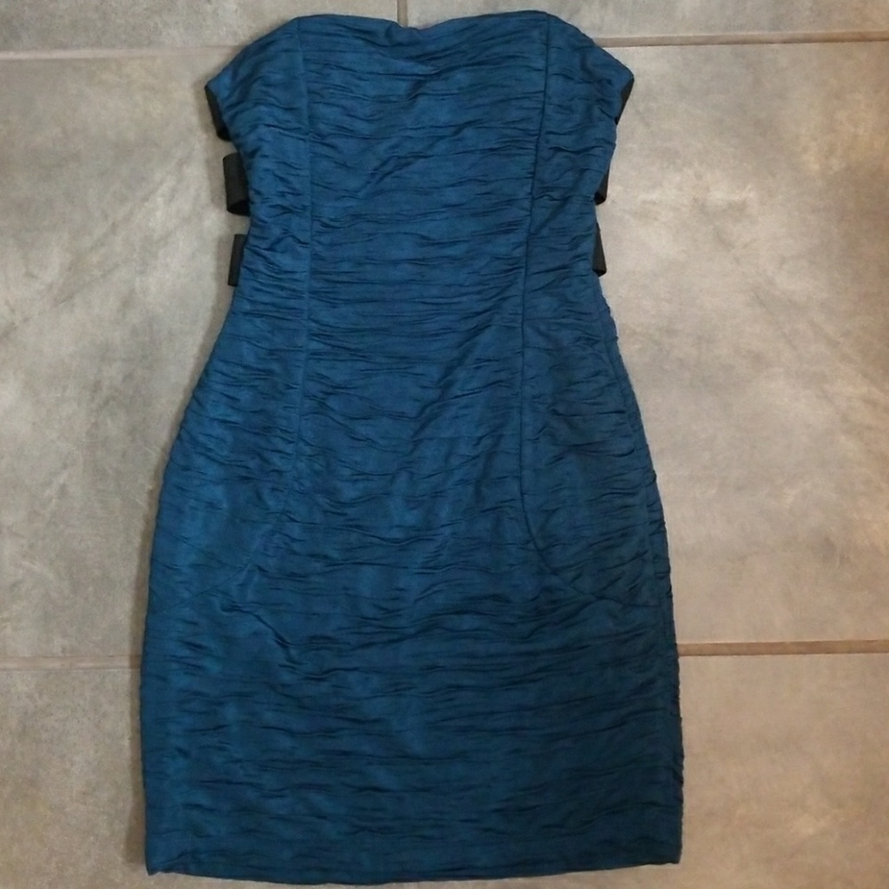 strapless teal dress
